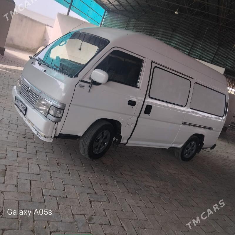 Nissan Urvan 1995 - 60 000 TMT - Векильбазар - img 6
