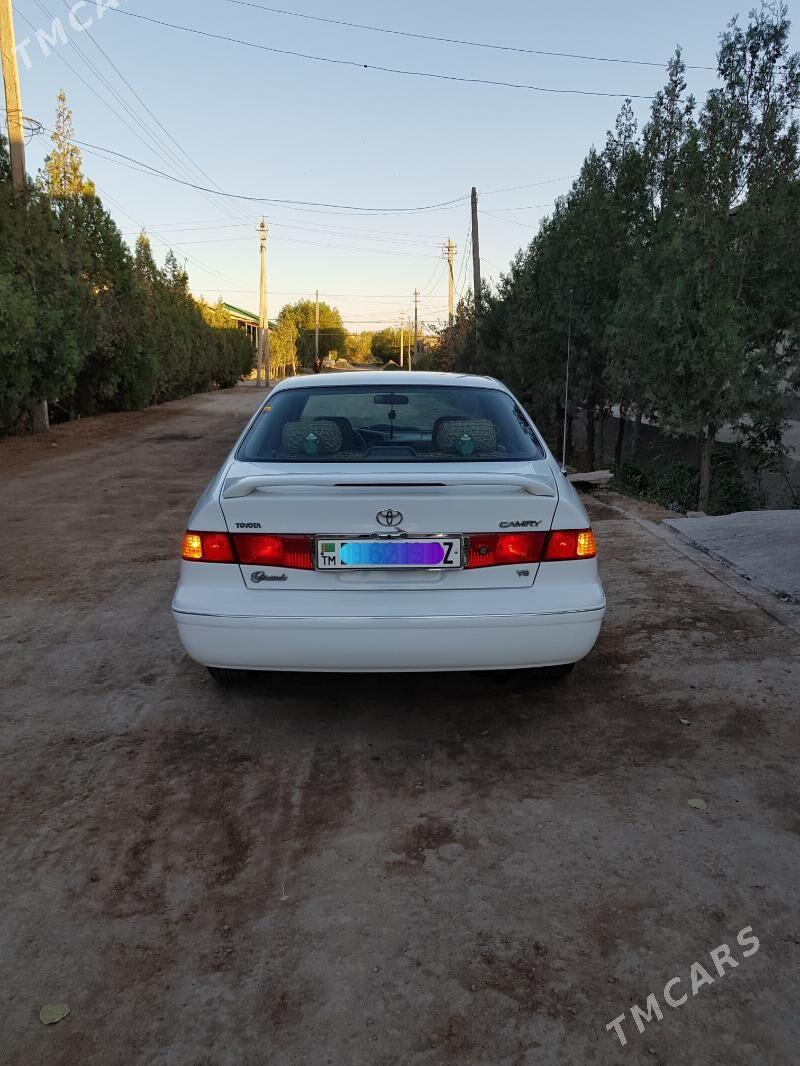 Toyota Camry 2001 - 170 000 TMT - Akdepe - img 3