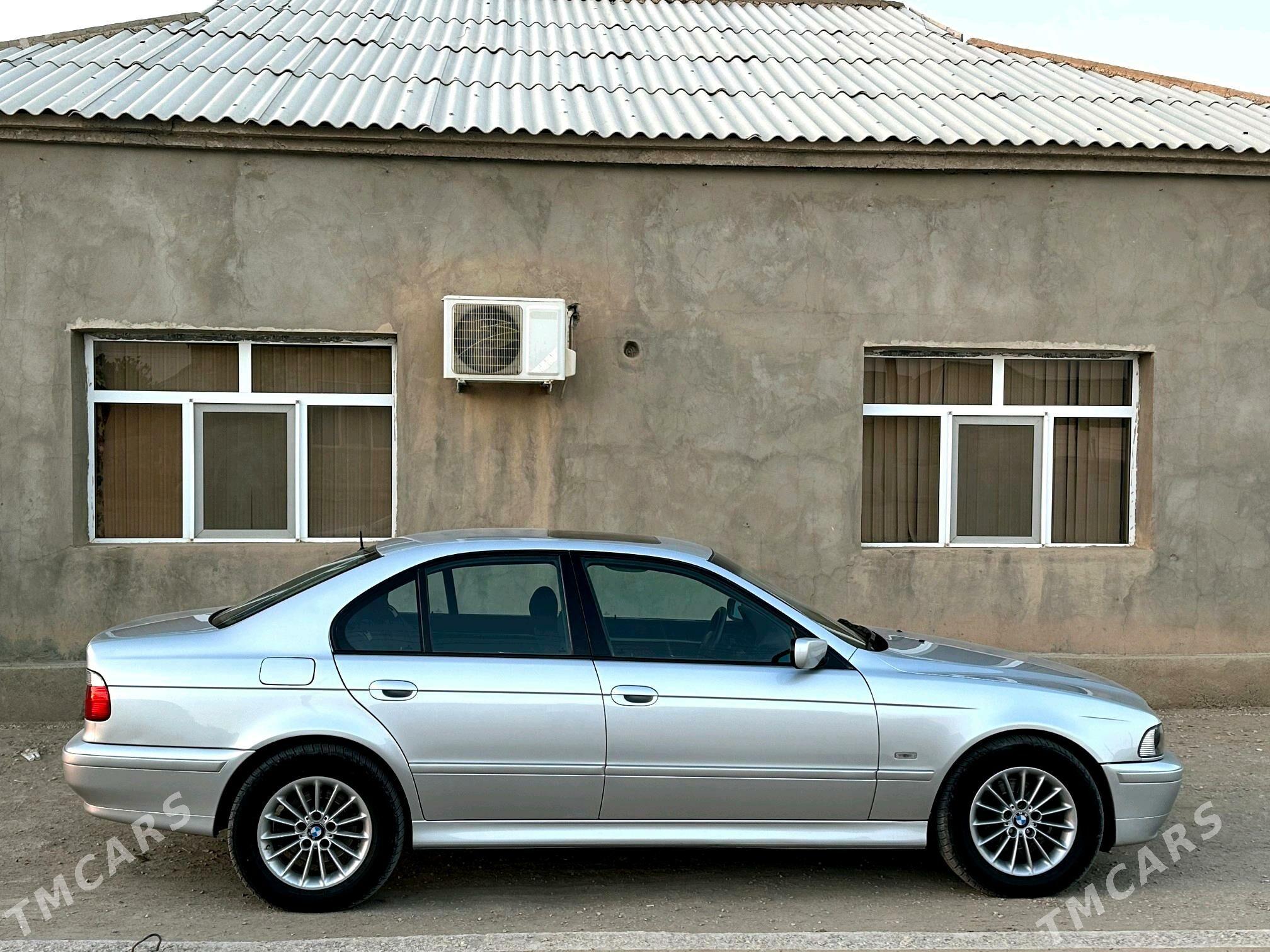 BMW E39 2001 - 130 000 TMT - Balkanabat - img 2