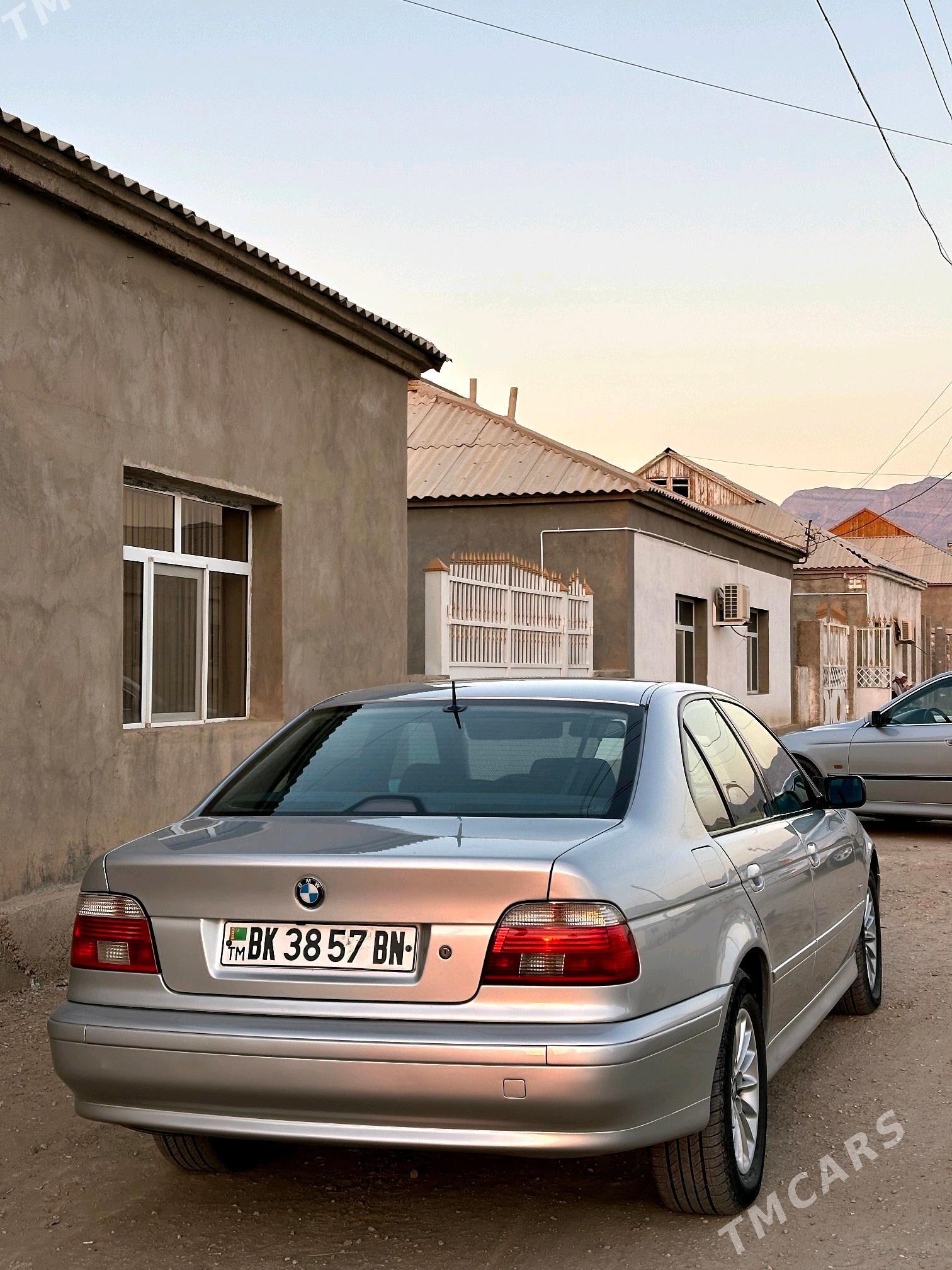 BMW E39 2001 - 130 000 TMT - Balkanabat - img 3