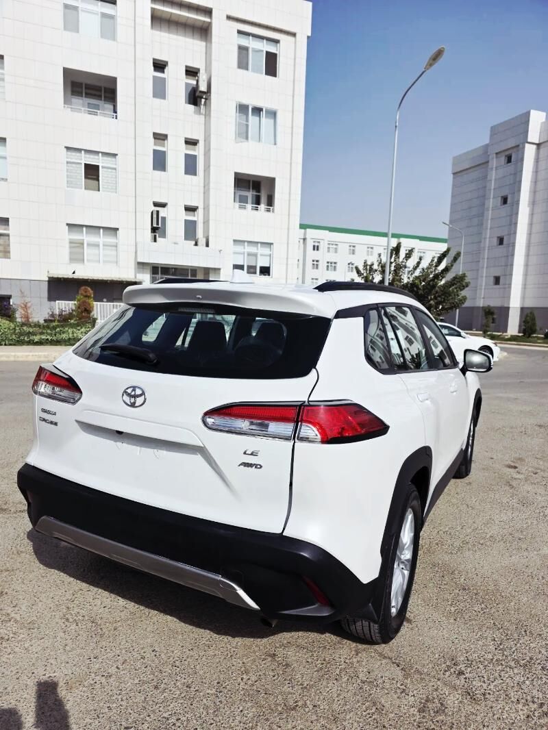 Toyota Corolla Cross 2023 - 375 000 TMT - Aşgabat - img 5