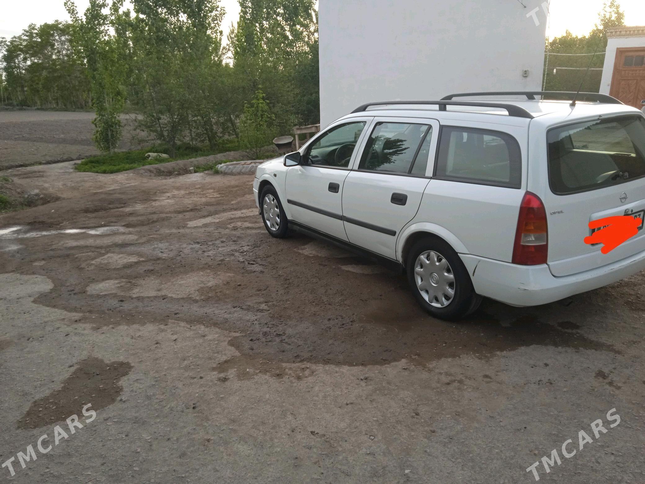 Opel Astra 2000 - 95 000 TMT - Губадаг - img 1