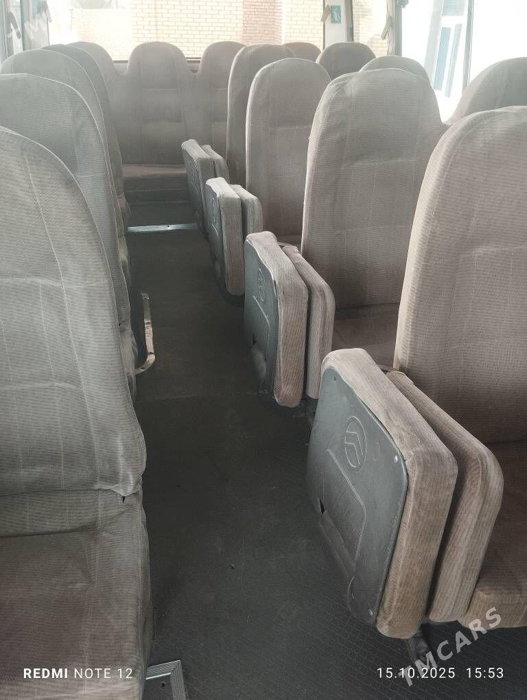 Toyota Coaster 2008 - 300 000 TMT - Мургап - img 5