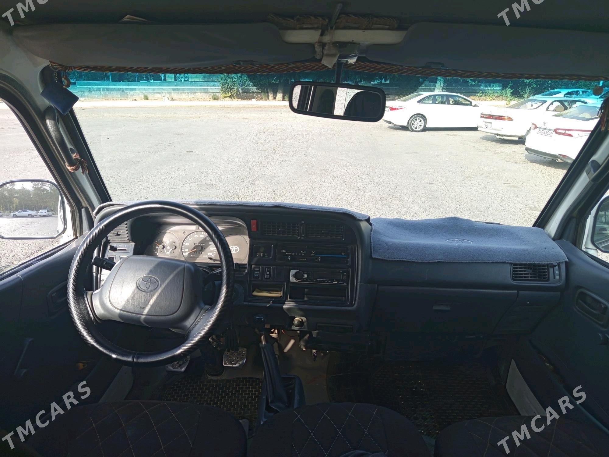 Toyota Hiace 2003 - 150 000 TMT - Туркменгала - img 6