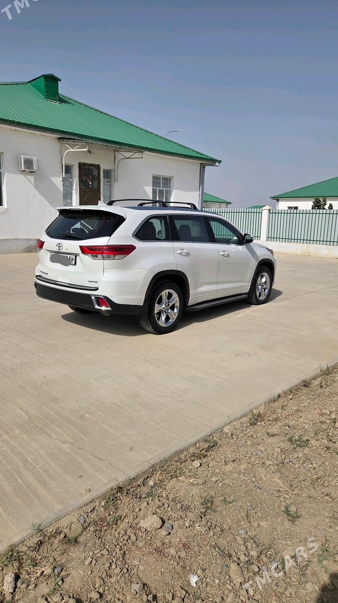 Toyota Highlander 2017 - 520 000 TMT - Гёкдепе - img 7