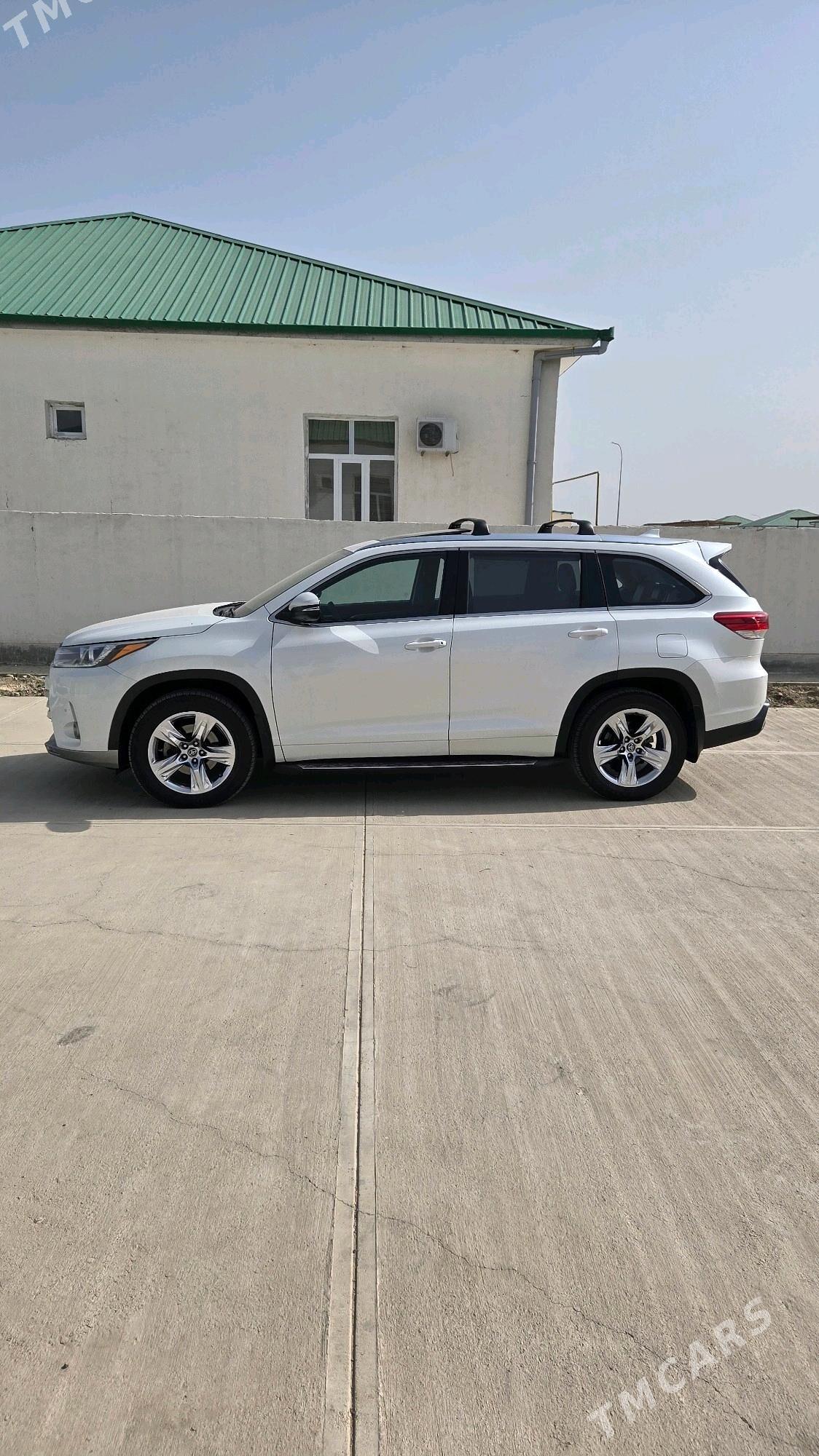 Toyota Highlander 2017 - 520 000 TMT - Гёкдепе - img 4