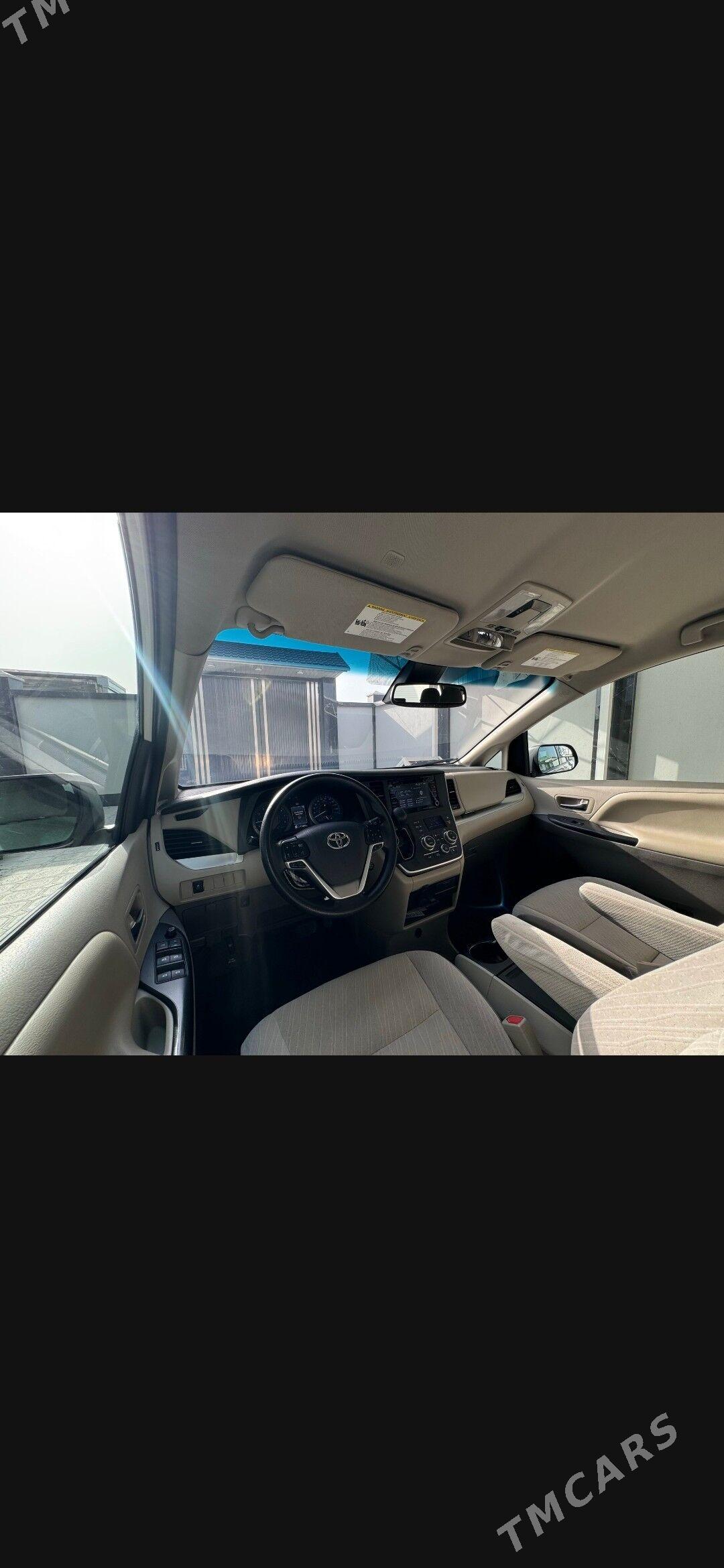 Toyota Sienna 2019 - 400 000 TMT - Мары - img 9