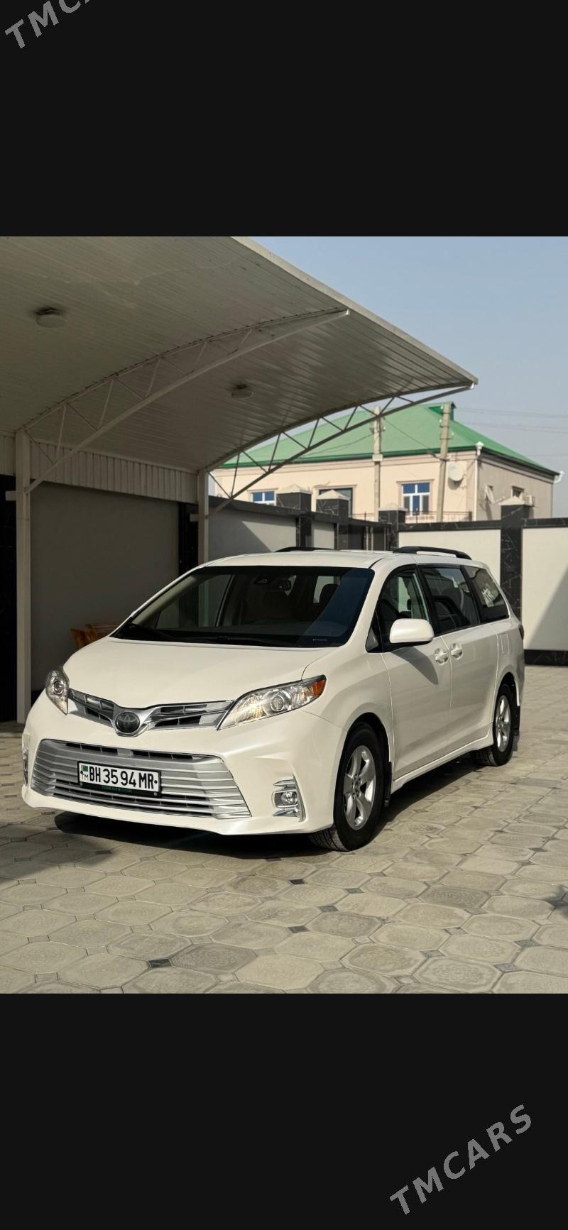 Toyota Sienna 2019 - 400 000 TMT - Мары - img 1