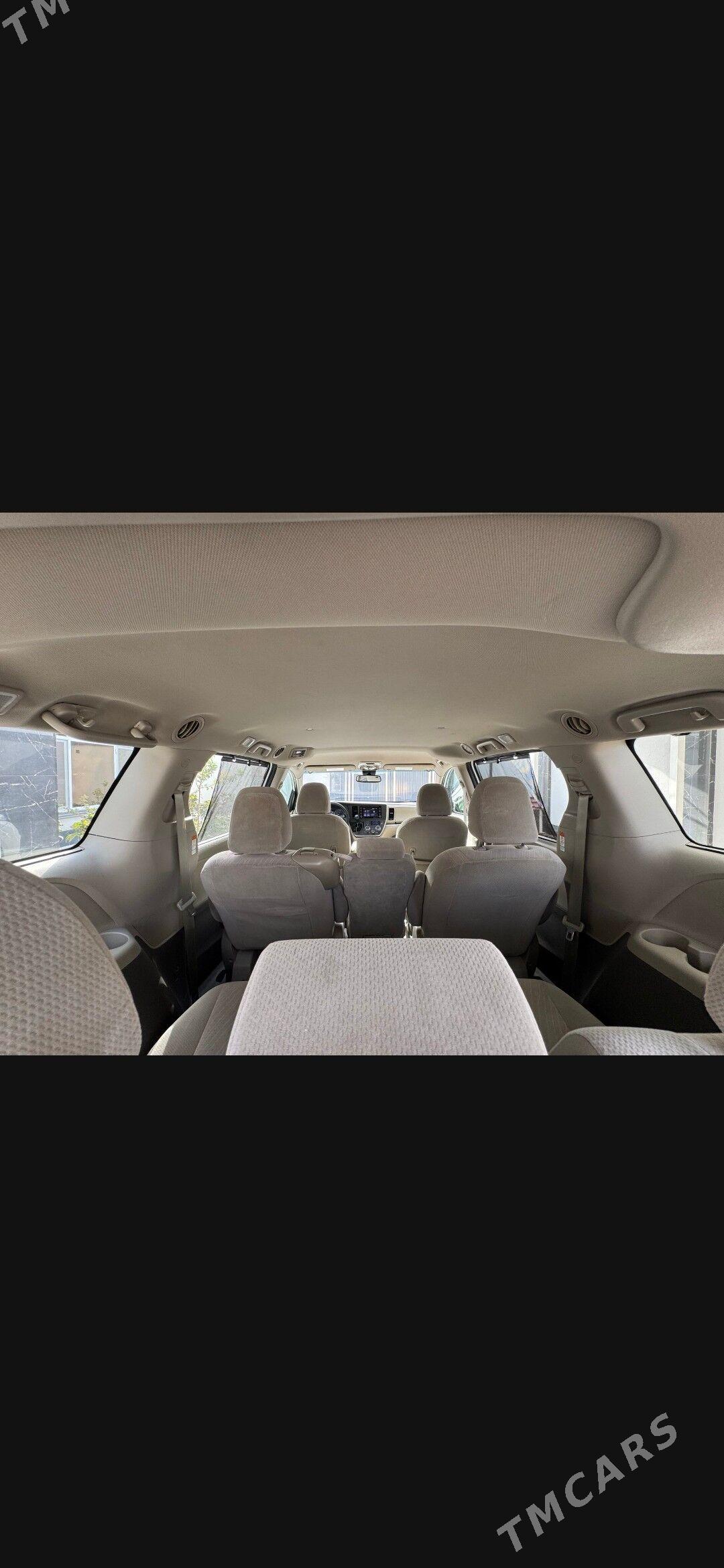 Toyota Sienna 2019 - 400 000 TMT - Мары - img 8