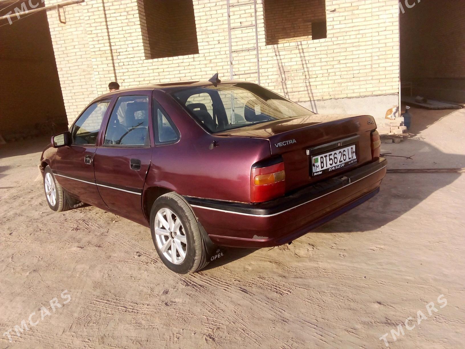 Opel Vectra 1990 - 20 000 TMT - Çärjew - img 1