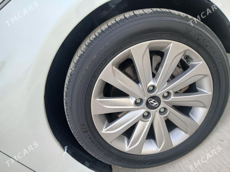 Hyundai Sonata 2015 - 200 000 TMT - Анев - img 3
