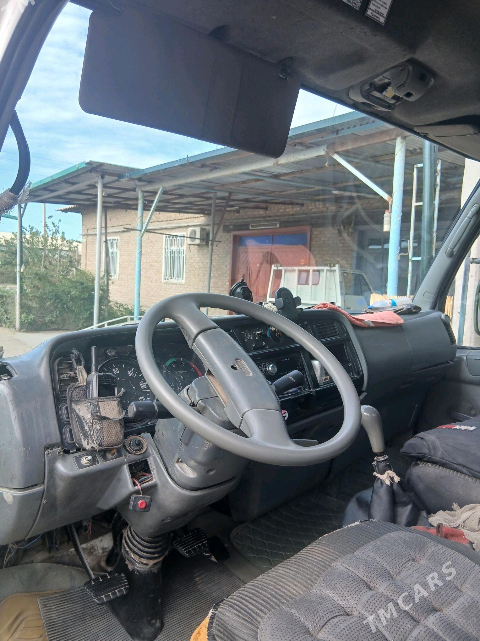 Mitsubishi Canter 1997 - 280 000 TMT - Daşoguz - img 5