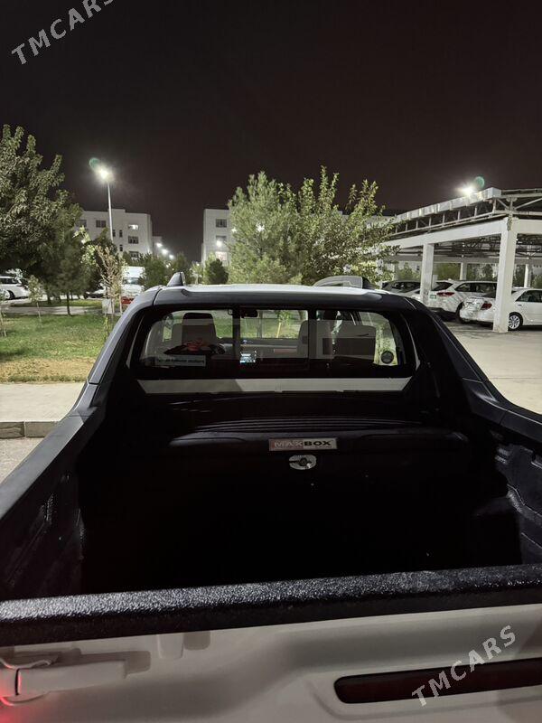 Toyota Hilux 2024 - 593 000 TMT - Aşgabat - img 5
