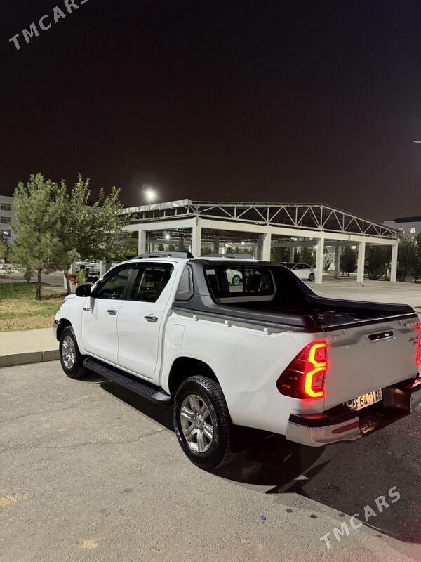Toyota Hilux 2024 - 593 000 TMT - Aşgabat - img 6
