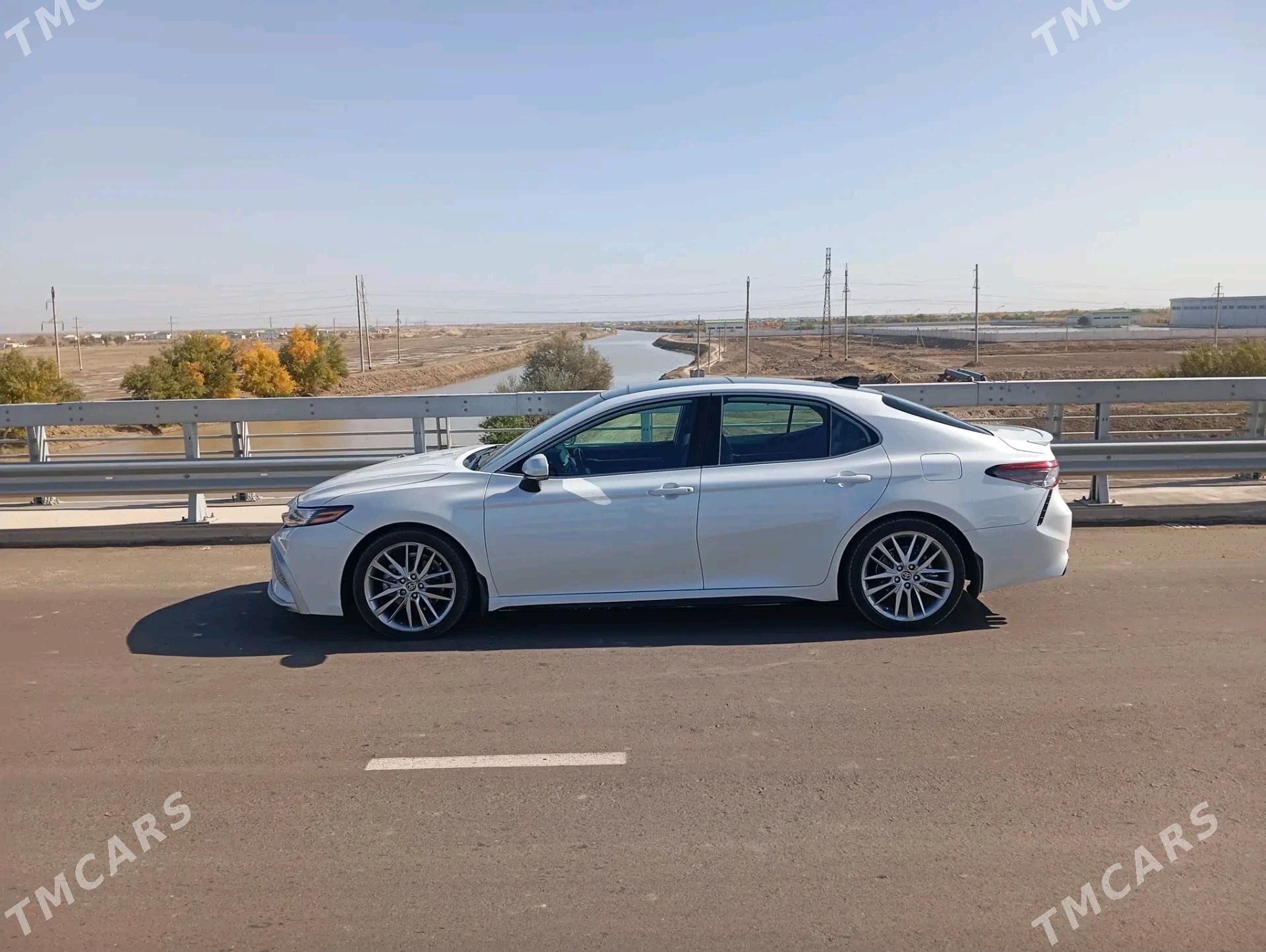 Toyota Camry 2021 - 460 000 TMT - Кёнеургенч - img 4