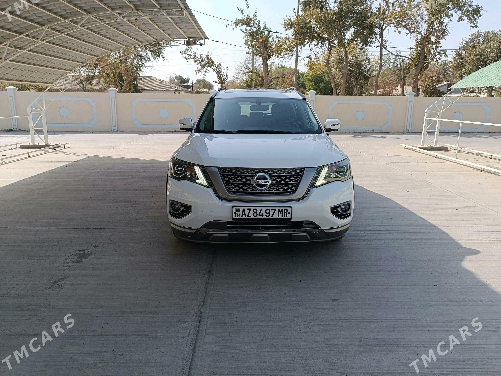 Nissan Pathfinder 2020 - 320 000 TMT - Baýramaly - img 4