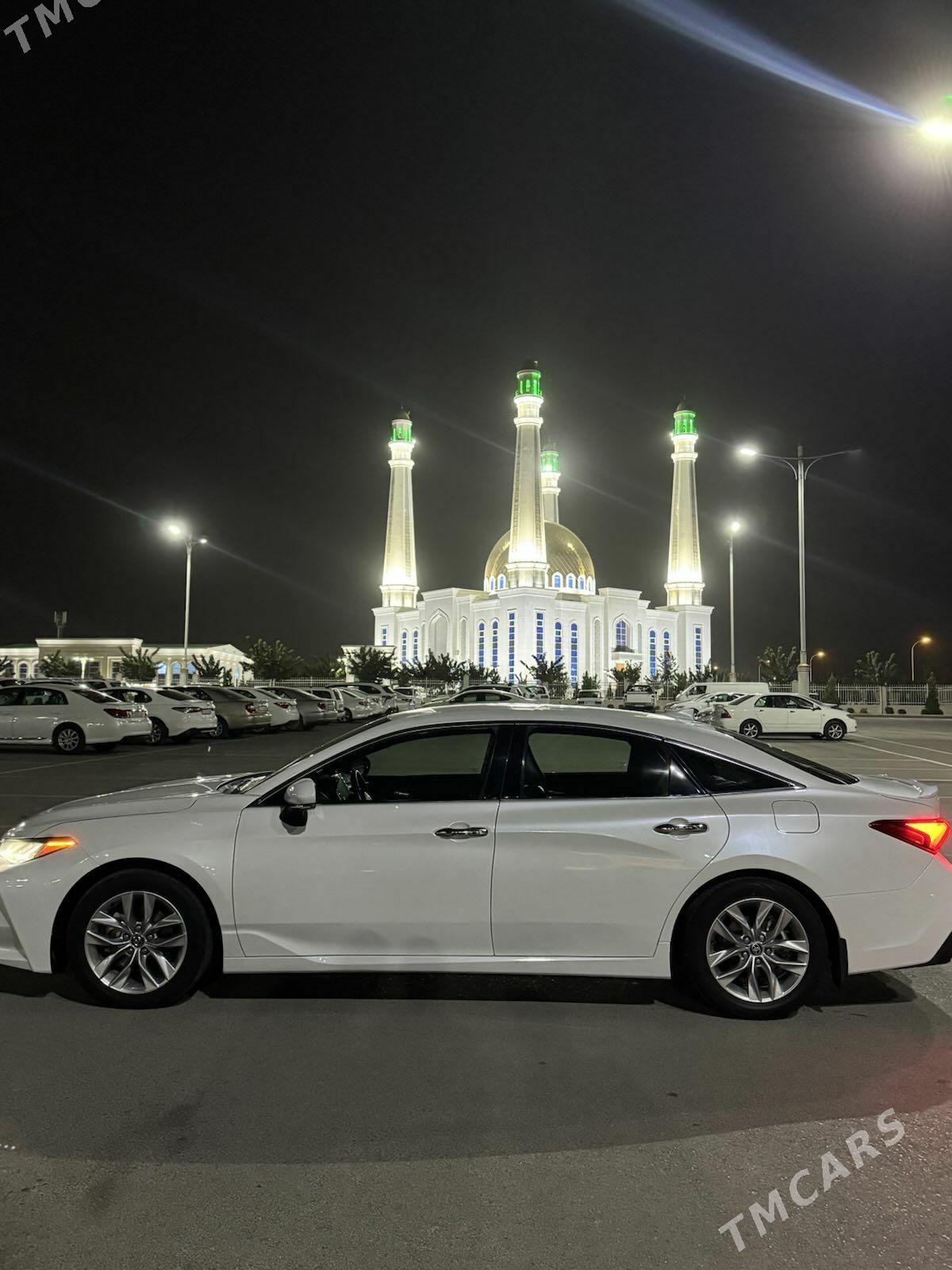 Toyota Avalon 2022 - 450 000 TMT - Анев - img 2