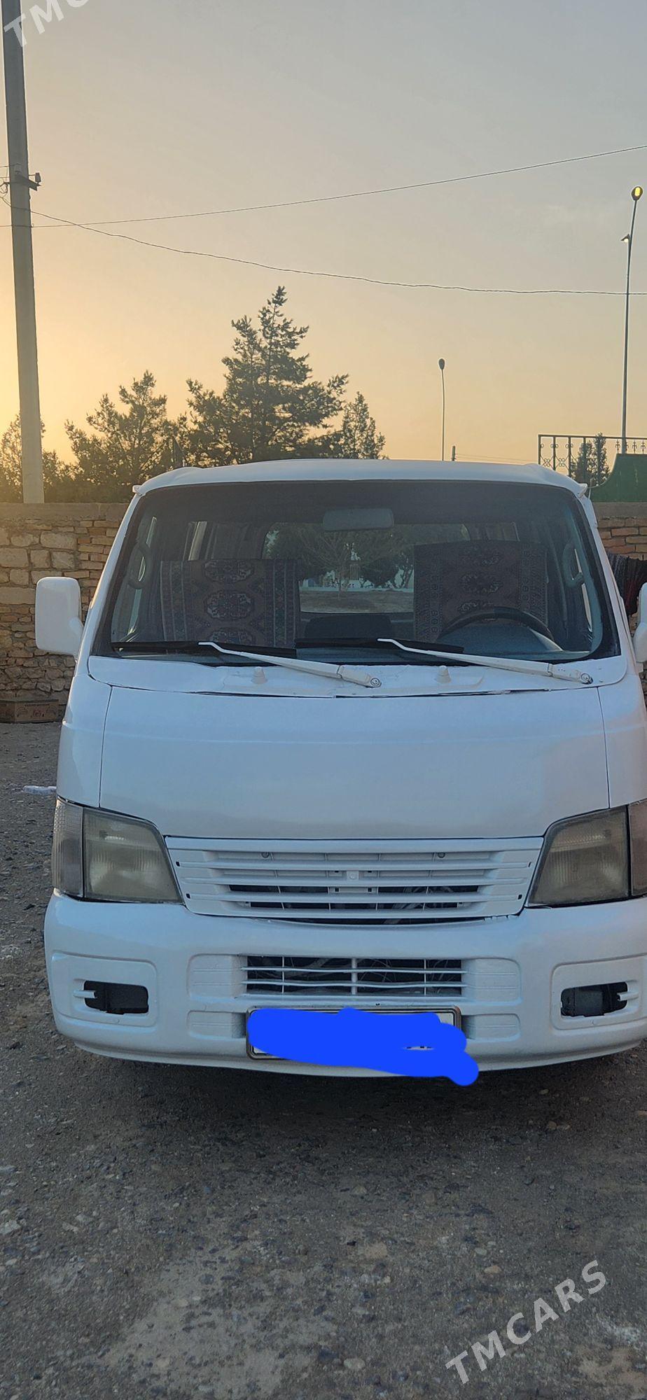 Nissan Urvan 2004 - 75 000 TMT - Baýramaly - img 3