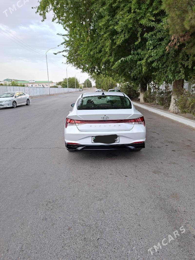 Hyundai Elantra 2022 - 219 000 TMT - Ашхабад - img 9
