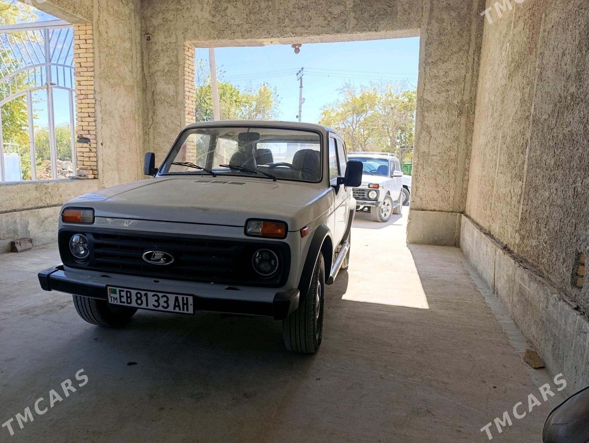 Lada Niva 2000 - 60 000 TMT - Теджен - img 1