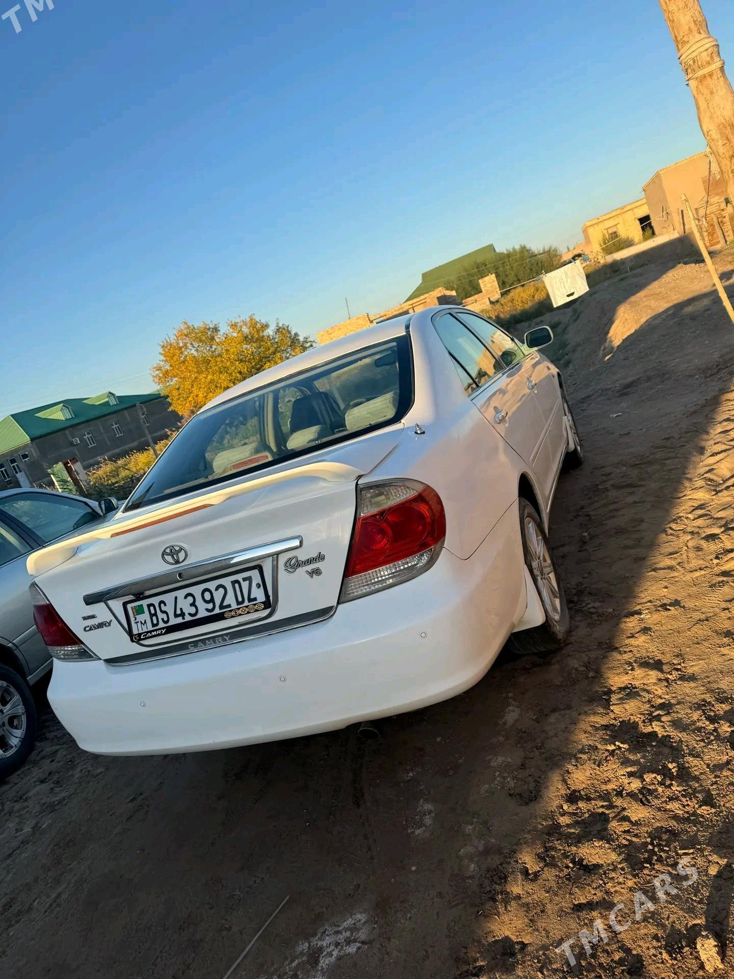 Toyota Camry 2001 - 180 000 TMT - Köneürgenç - img 3