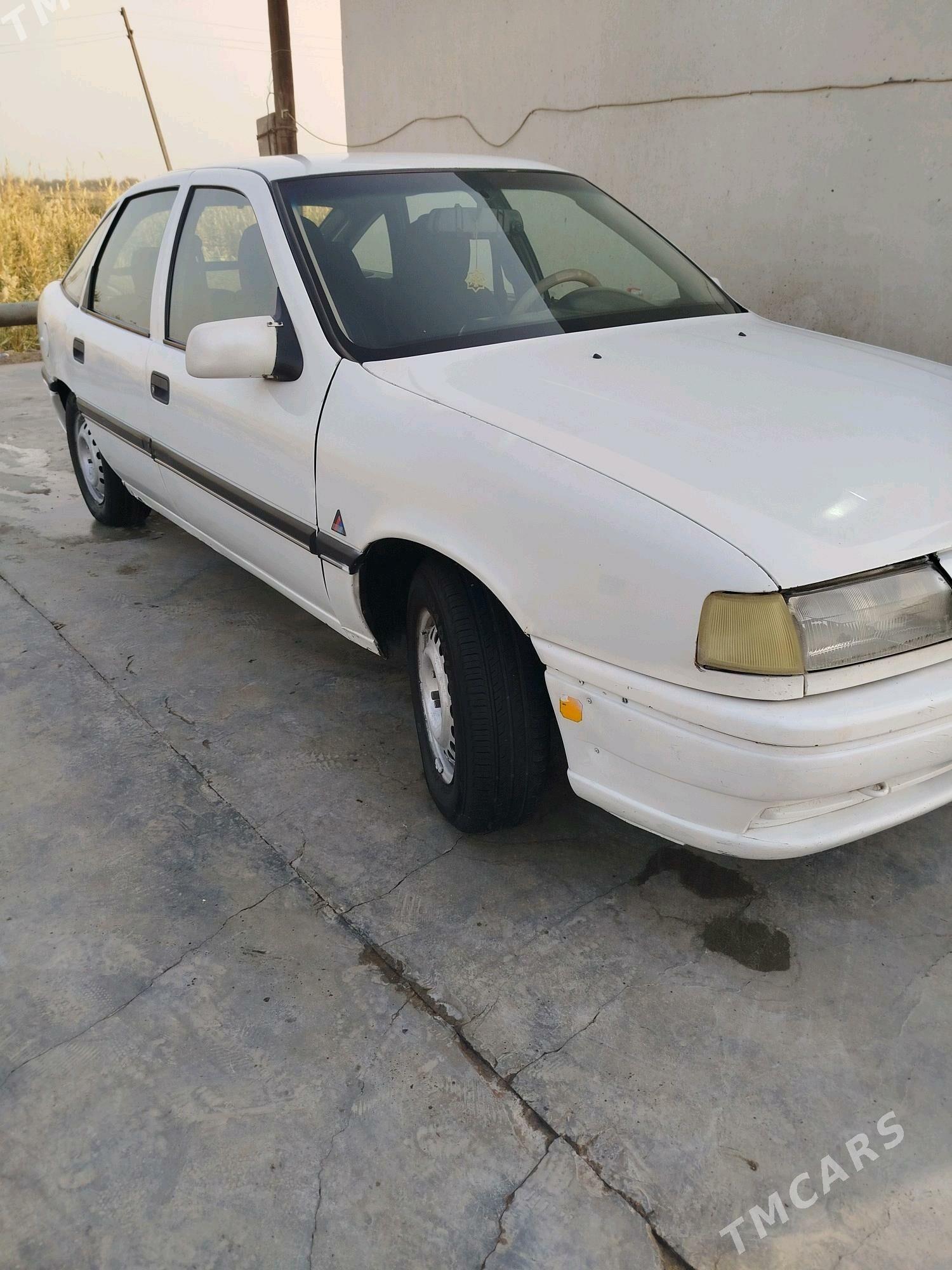 Opel Vectra 1994 - 31 000 TMT - Мургап - img 4