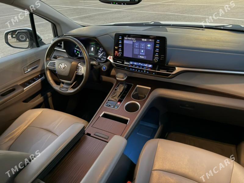 Toyota Sienna 2022 - 511 000 TMT - Ашхабад - img 9