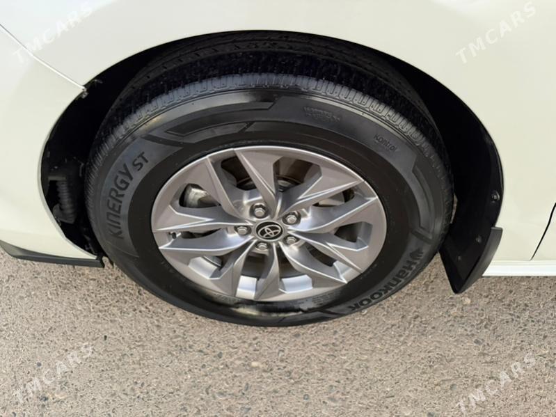 Toyota Sienna 2022 - 511 000 TMT - Ашхабад - img 5
