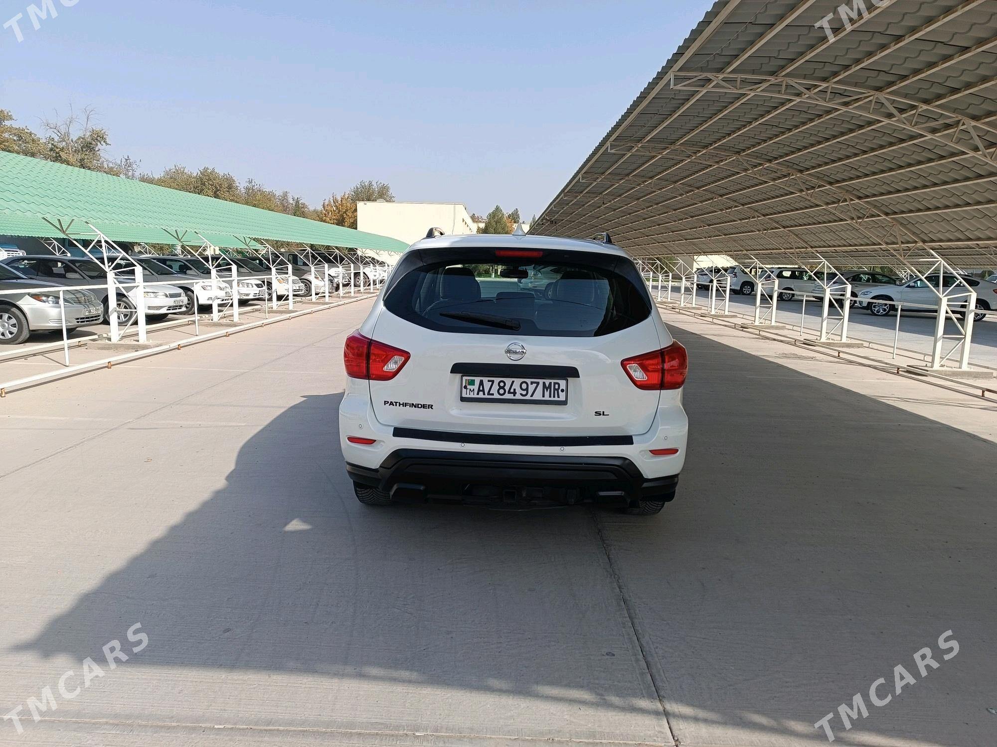 Nissan Pathfinder 2020 - 320 000 TMT - Baýramaly - img 10