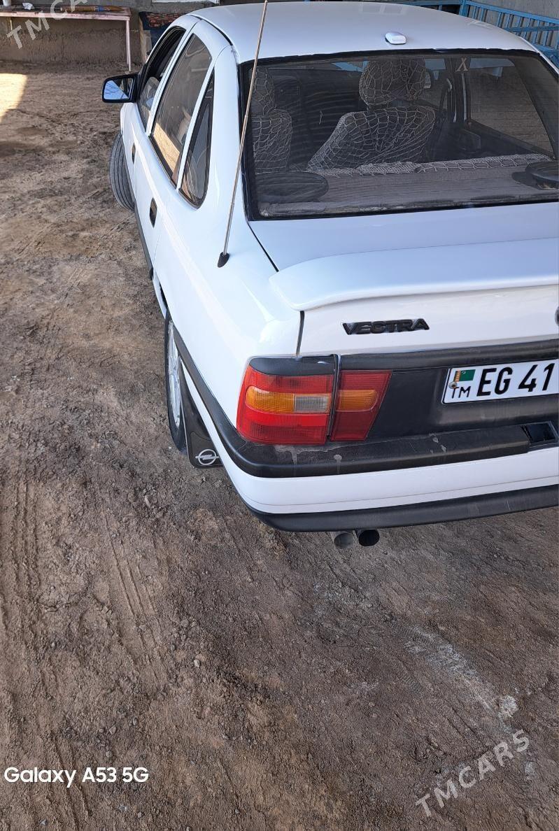 Opel Vectra 1990 - 32 000 TMT - Чарджоу - img 2
