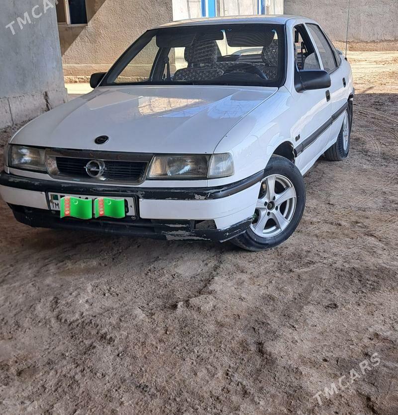 Opel Vectra 1990 - 32 000 TMT - Чарджоу - img 3