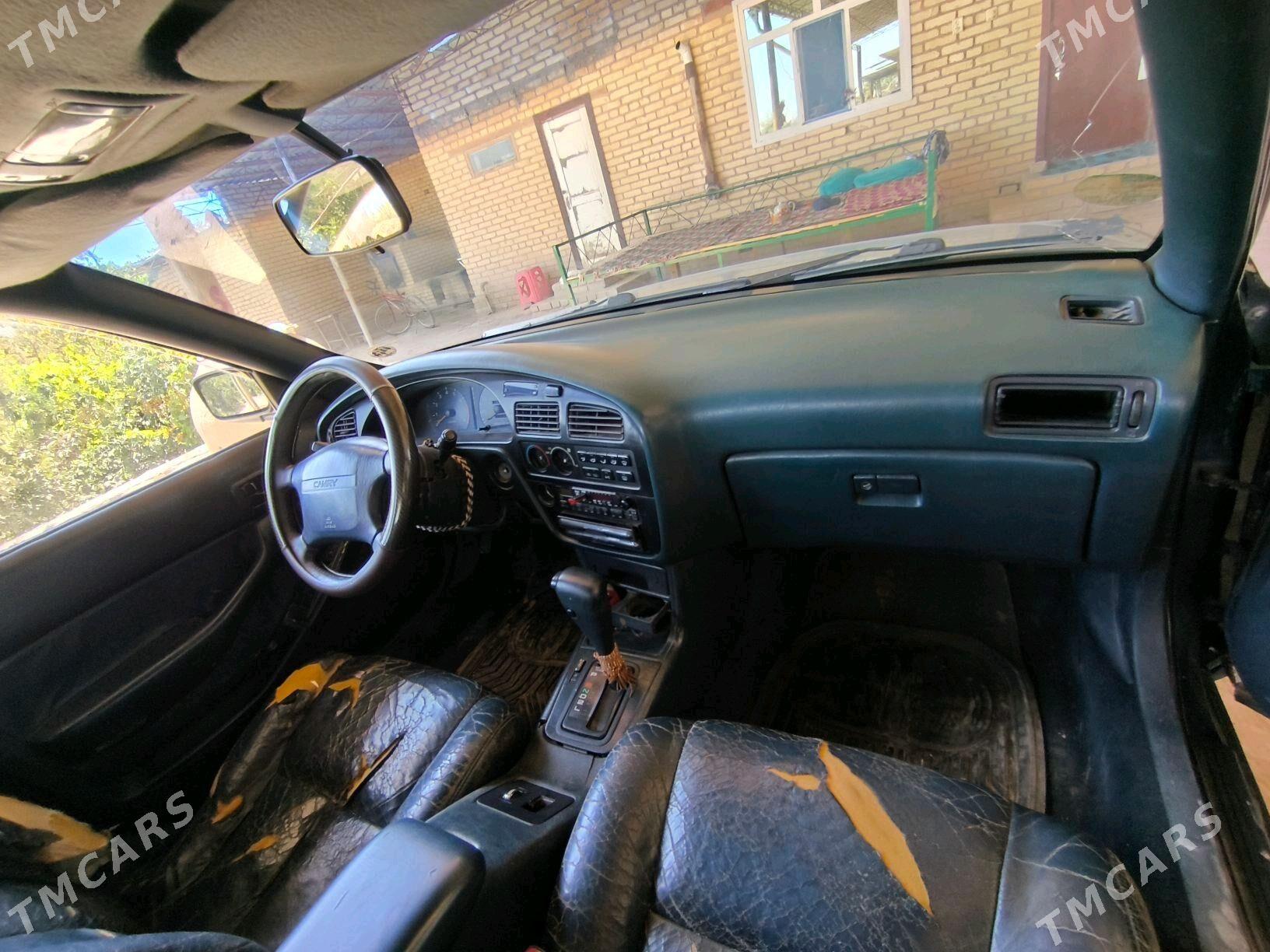 Toyota Camry 1994 - 80 000 TMT - Gazojak - img 2