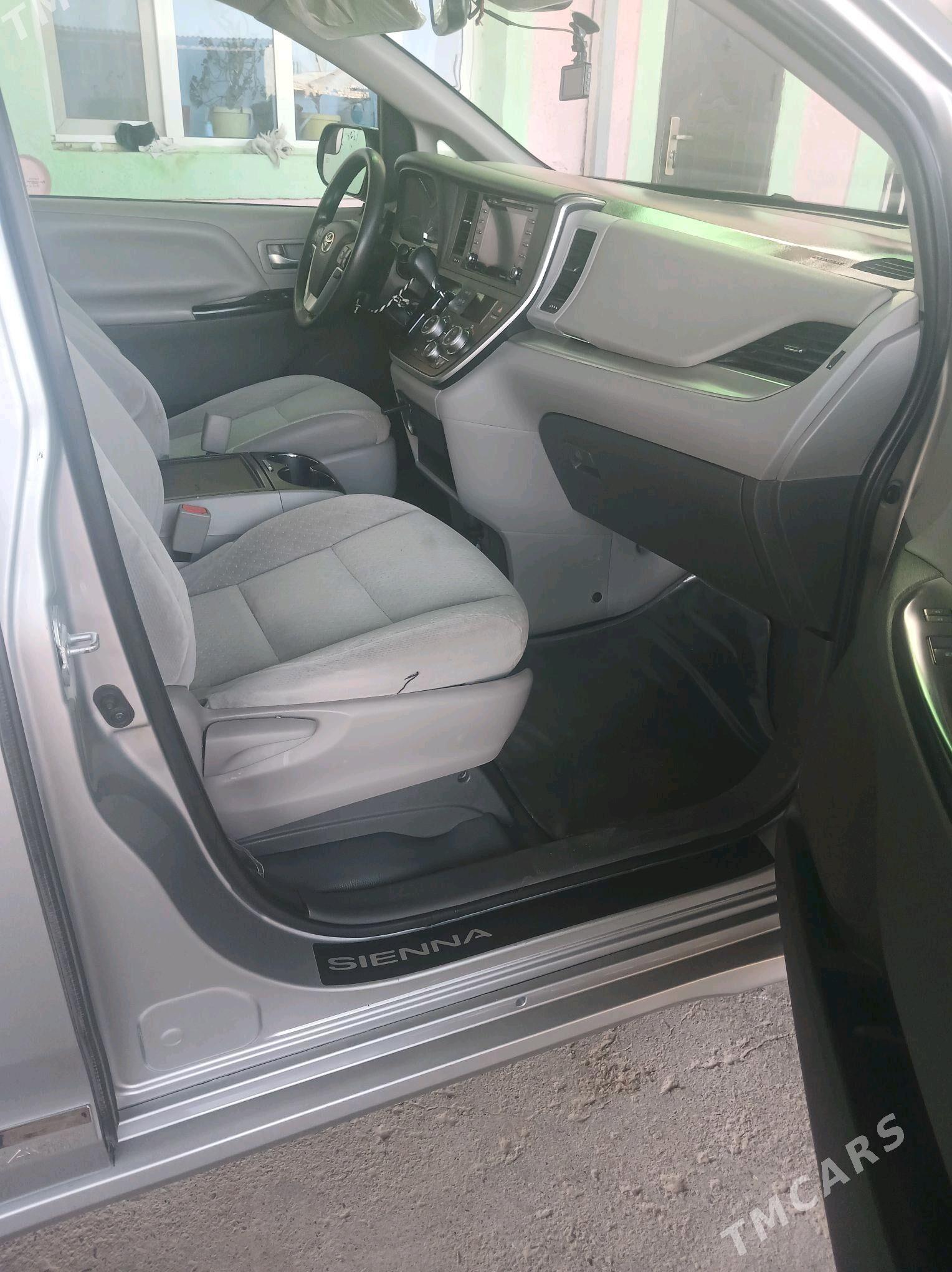 Toyota Sienna 2020 - 390 000 TMT - Tejen - img 3