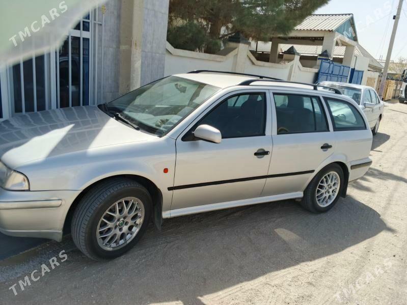 Skoda Octavia 2000 - 60 000 TMT - Гумдаг - img 1