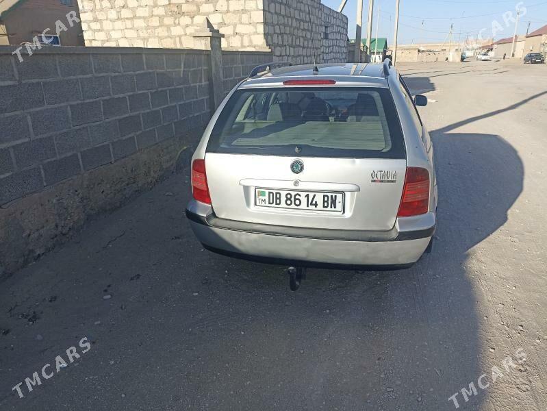 Skoda Octavia​ 2000 - 60 000 TMT - Гумдаг - img 3