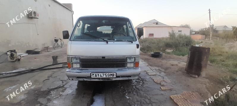 Toyota Hiace 1985 - 55 000 TMT - Сакарчага - img 4