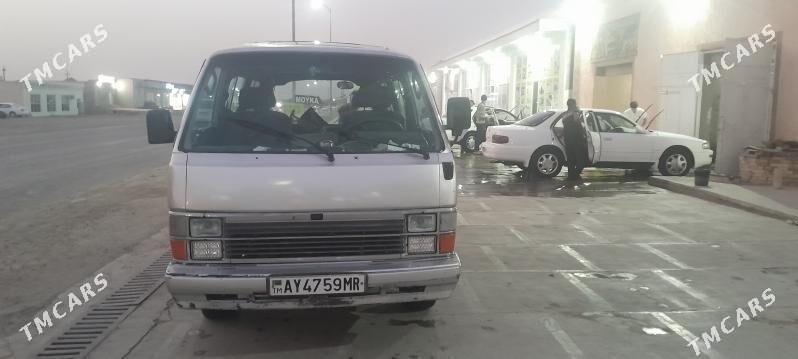 Toyota Hiace 1985 - 55 000 TMT - Сакарчага - img 5