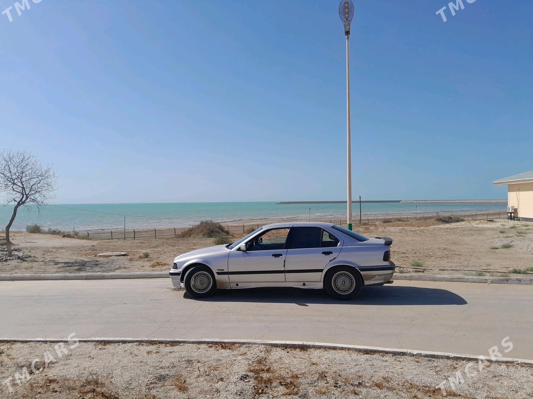 BMW 325 1992 - 35 000 TMT - Эсенгулы - img 3