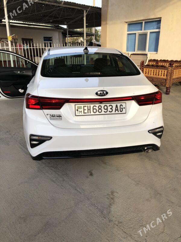 Kia Forte 2021 - 220 000 TMT - Büzmeýin - img 6