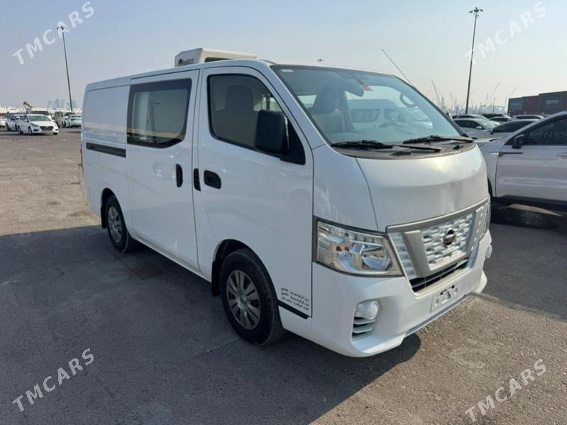 Nissan Urvan 2022 - 340 000 TMT - Мары - img 1