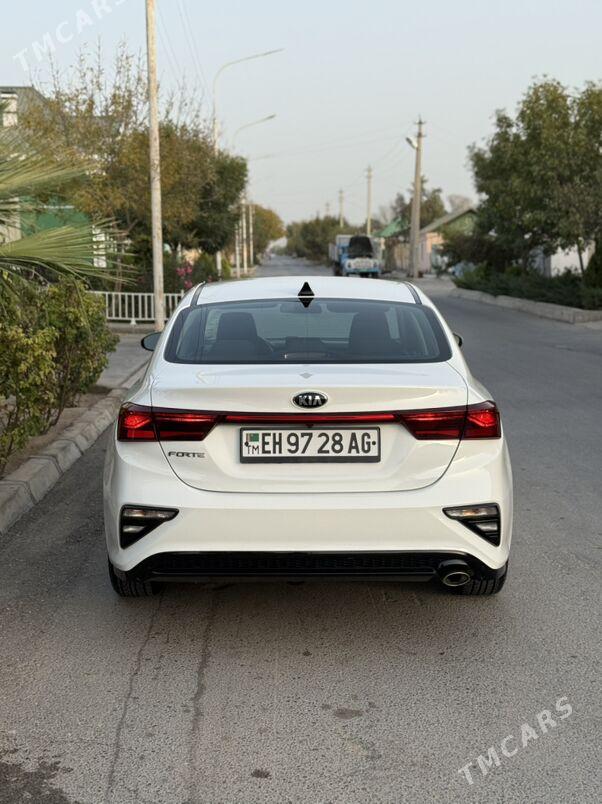 Kia Forte 2021 - 225 000 TMT - Büzmeýin - img 3