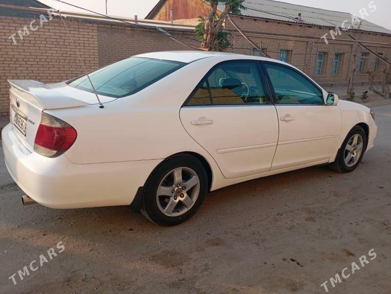 Toyota Camry 2005 - 150 000 TMT - Халач - img 3
