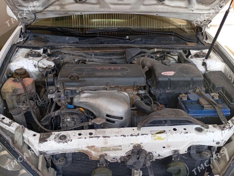 Toyota Camry 2005 - 150 000 TMT - Халач - img 4
