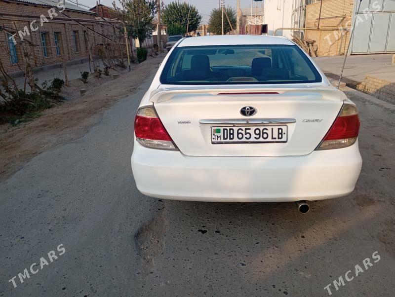Toyota Camry 2005 - 150 000 TMT - Халач - img 7