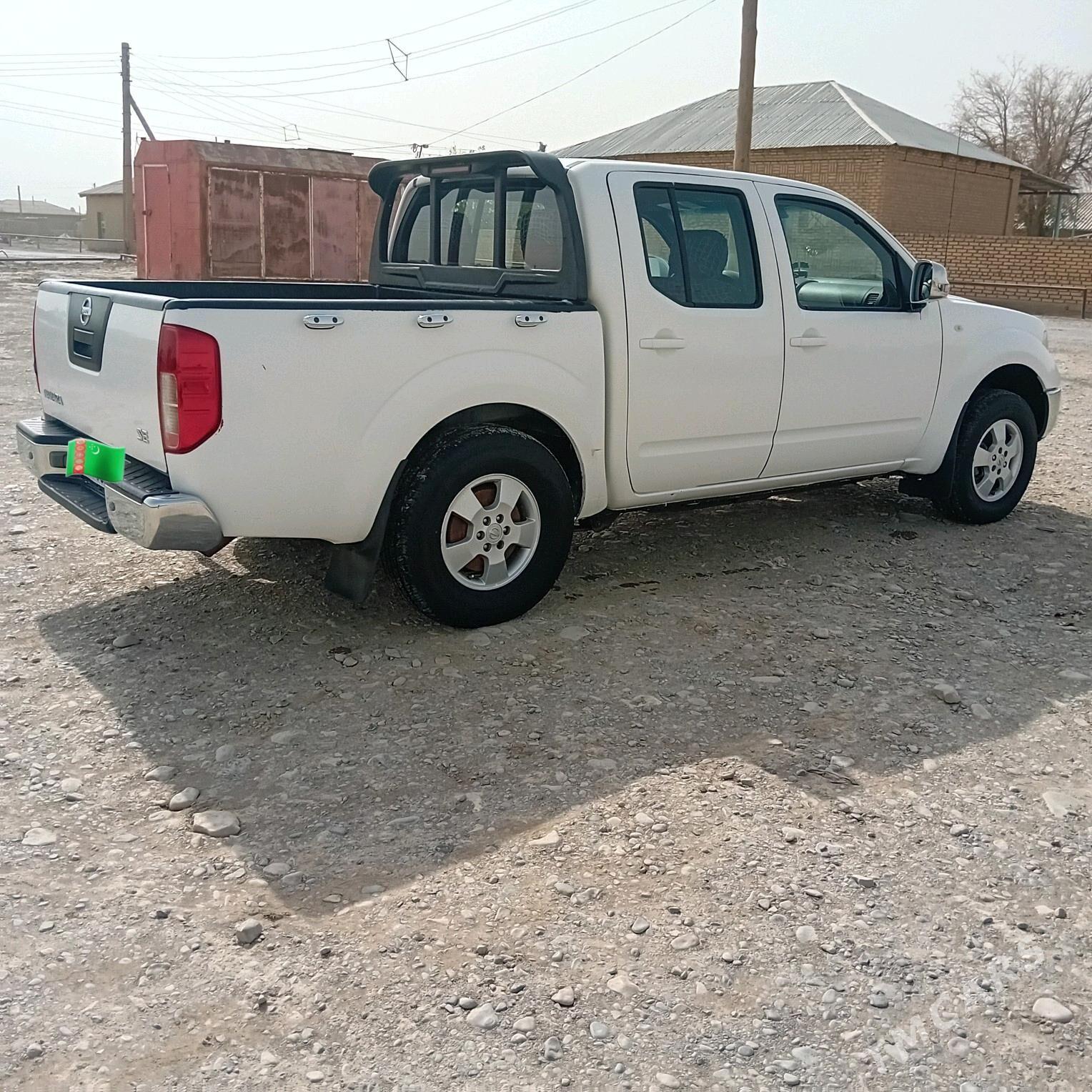 Nissan Navara 2014 - 160 000 TMT - Кака - img 2