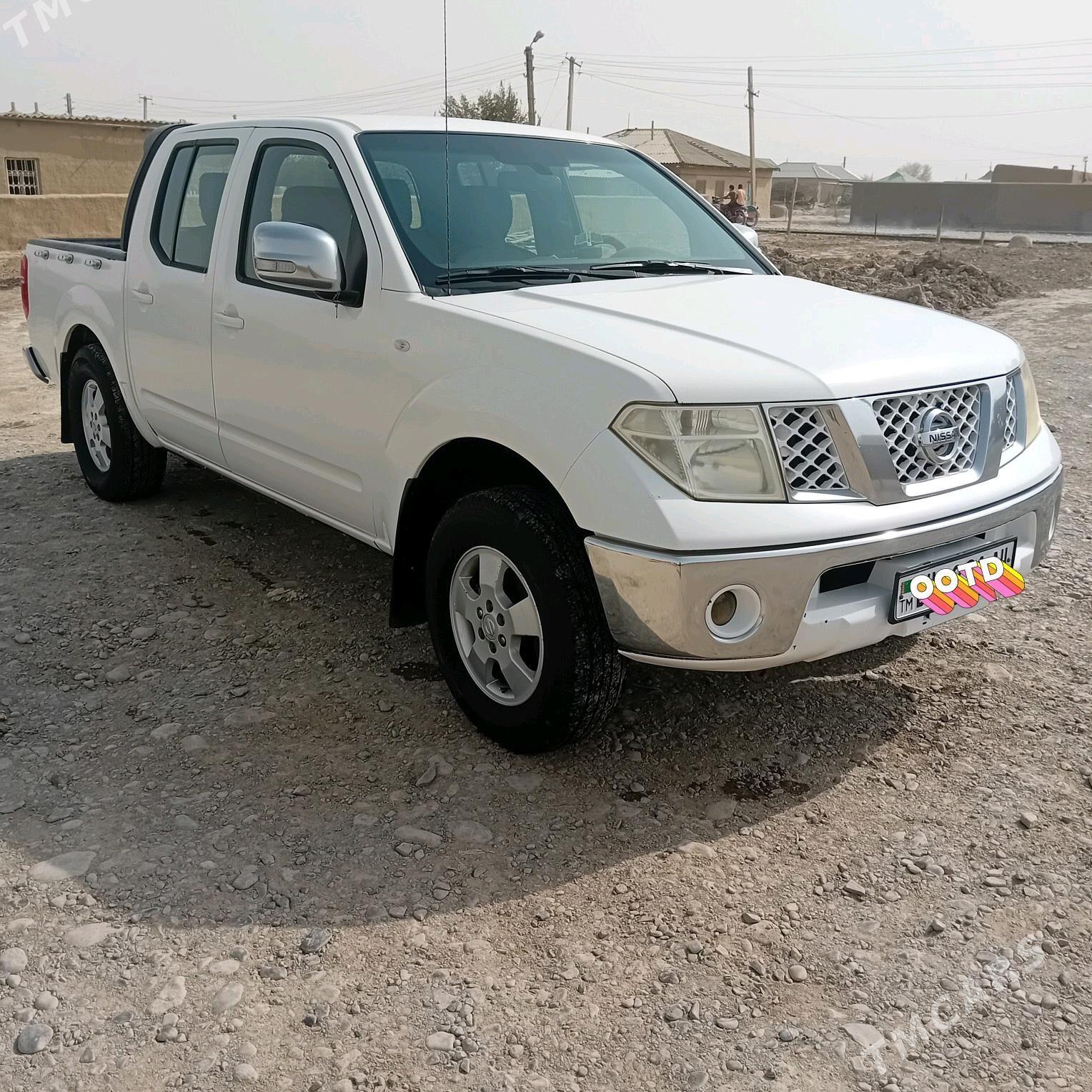Nissan Navara 2014 - 160 000 TMT - Кака - img 4