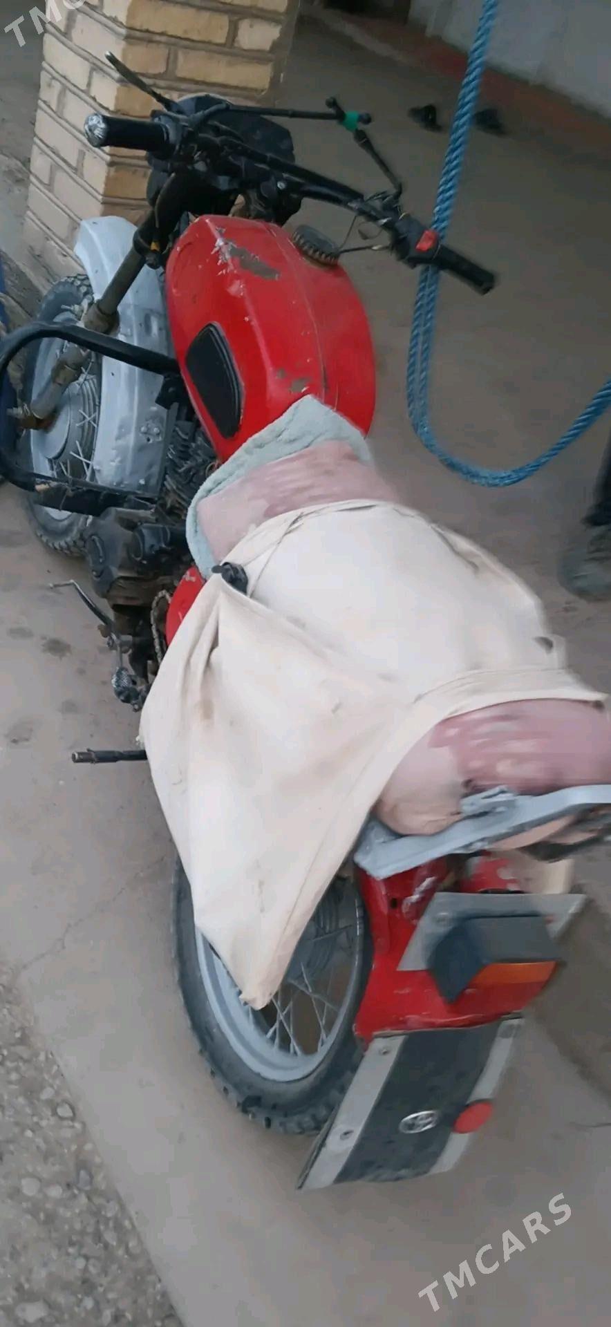 Fekon FK150-8G 2015 - 5 500 TMT - Серахс - img 1