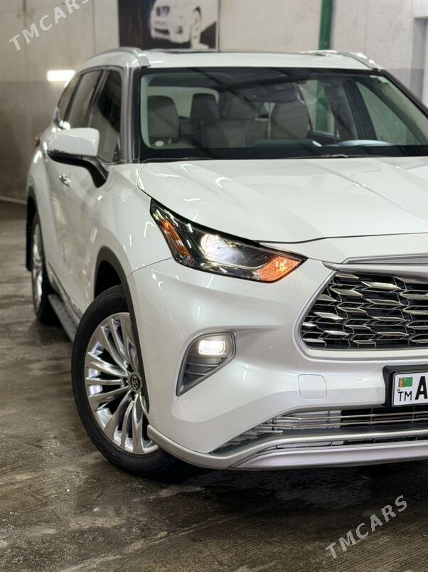 Toyota Highlander 2022 - 680 000 TMT - Ашхабад - img 1
