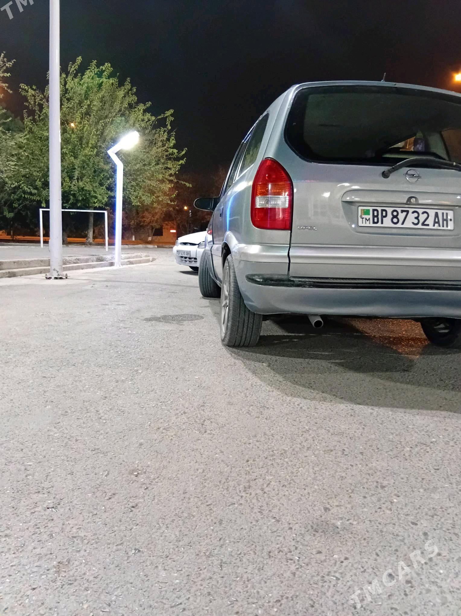Opel Zafira 2002 - 96 000 TMT - Büzmeýin - img 3