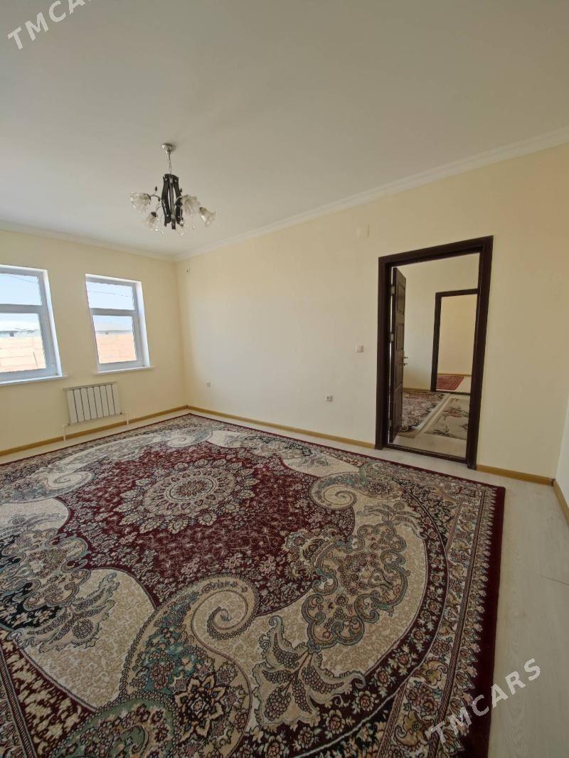 ELITKA SATLYK - Mary - img 4